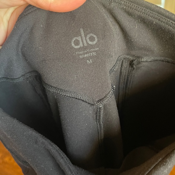 Alo Airbrush high waist kick back legging - Picture 3 of 3